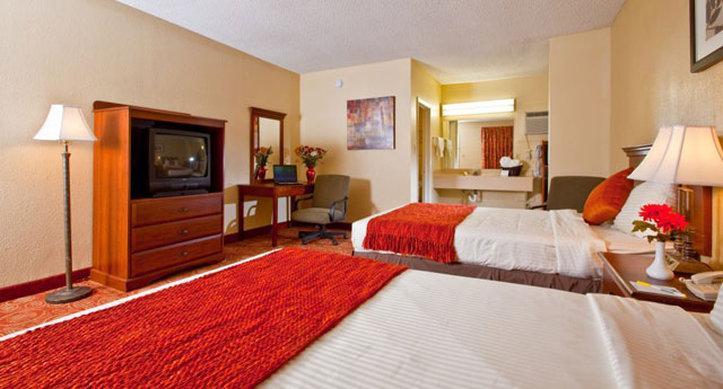 Oyo Hotel Augusta Downtown 外观 照片